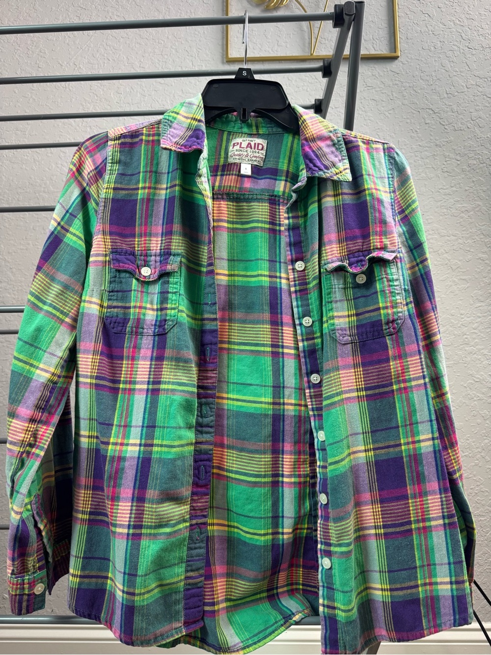 Old Navy Green Purple Pink Plaid Button-Down Shirt